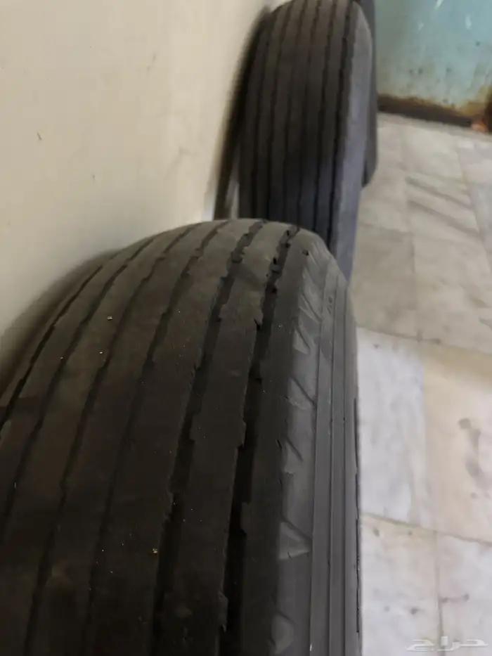 جنوط جيب صالون قديم الكفرات بهن نص او ربع عمر 1