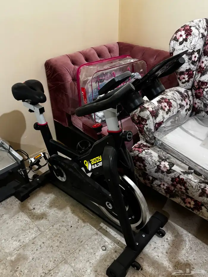 اثاث مستخدم ونظيف ومصفوط في رماح 5