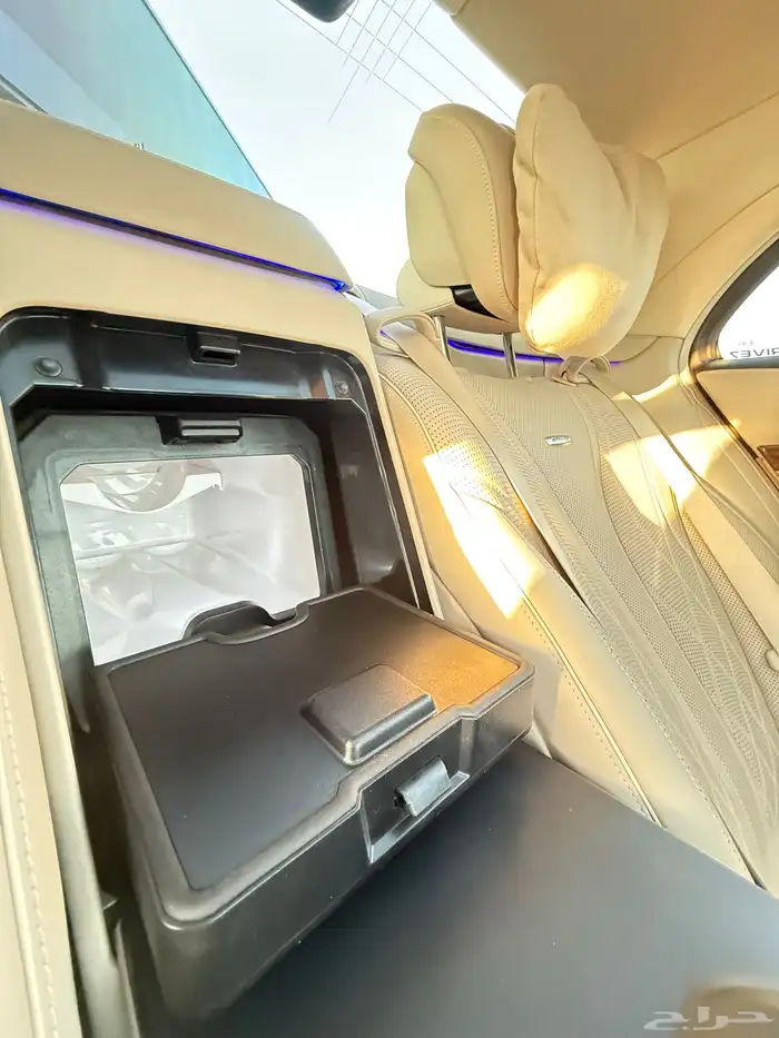 مرسيدس S63 نظيف جدا أسود ملكي 17