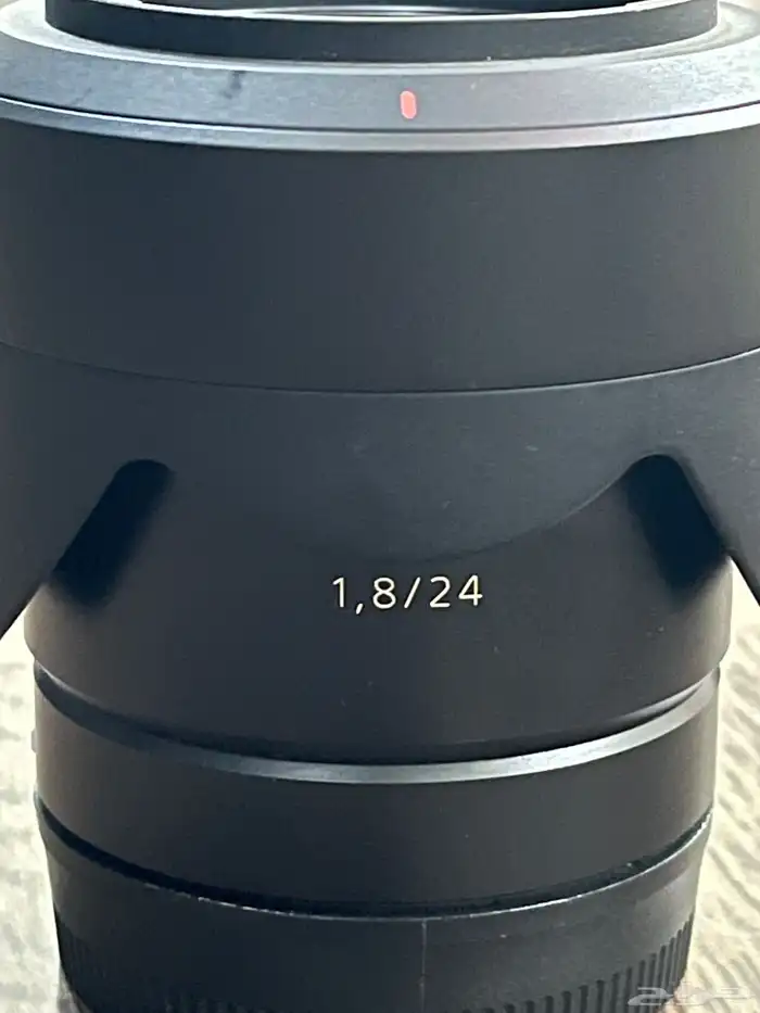 عدسه سوني 1.8 وايد 24 0