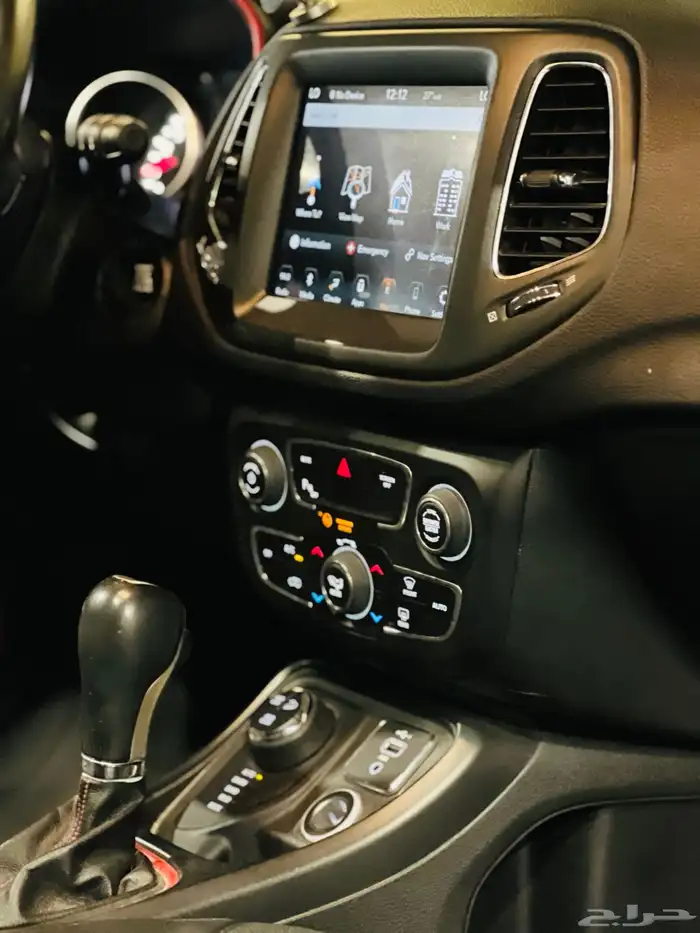 جيب كومباس 2019 تريل هوك ( بحالة ممتازة ) 8