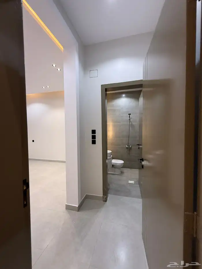 للبيع شقق سكنية بمداخل مستقله بحوش بسعر مناسب 520 الف 16