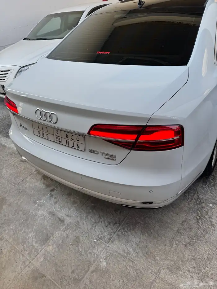 اودي A8 2016 للبيع اعلي فئة بحالة الوكالة 9