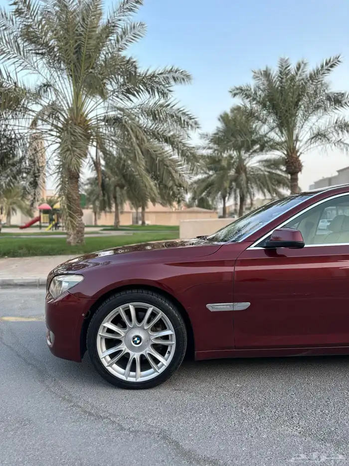 بي ام دبليو الفئة السابعة 2010 7