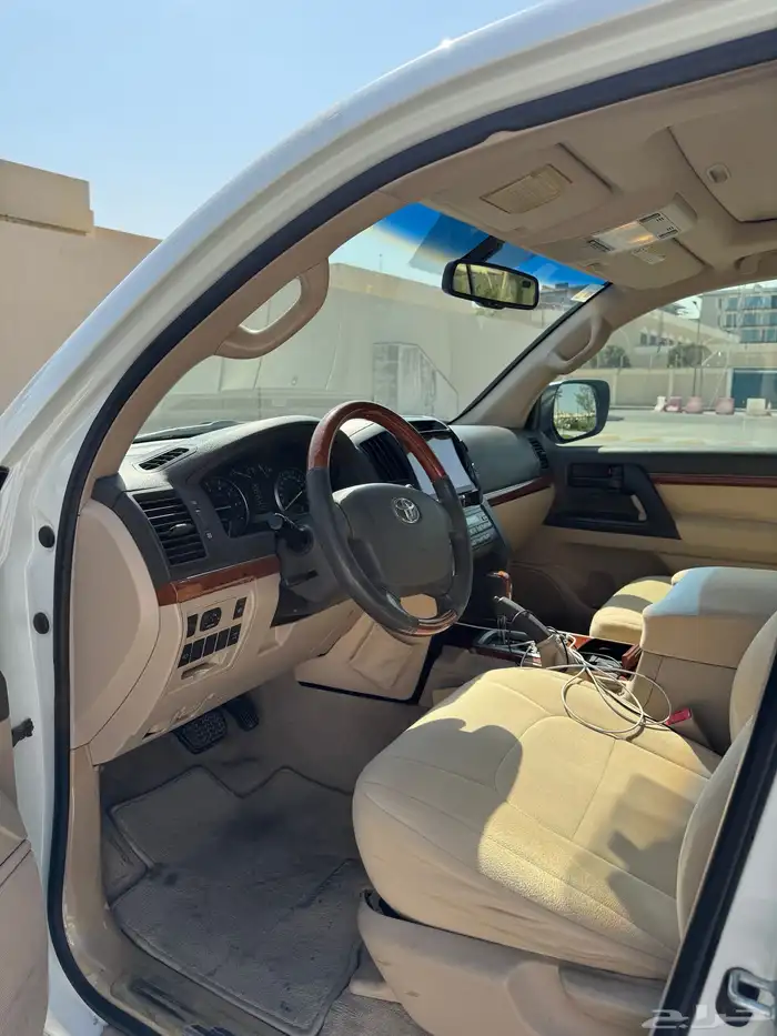 لاندكروزر 2