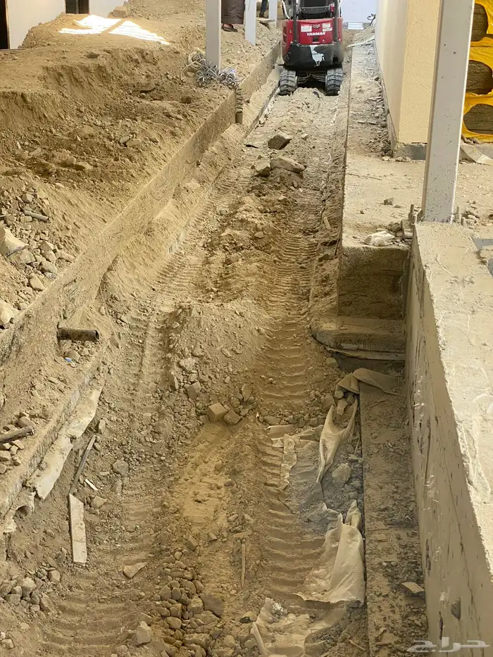 بوكلين ميني صغير للايجار اليومي والشهري قلاب للإيجار بوبكات 10