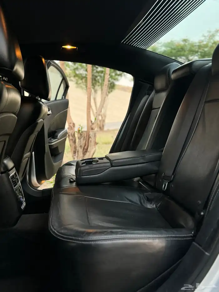 دودج تشارجر RT 2012 48