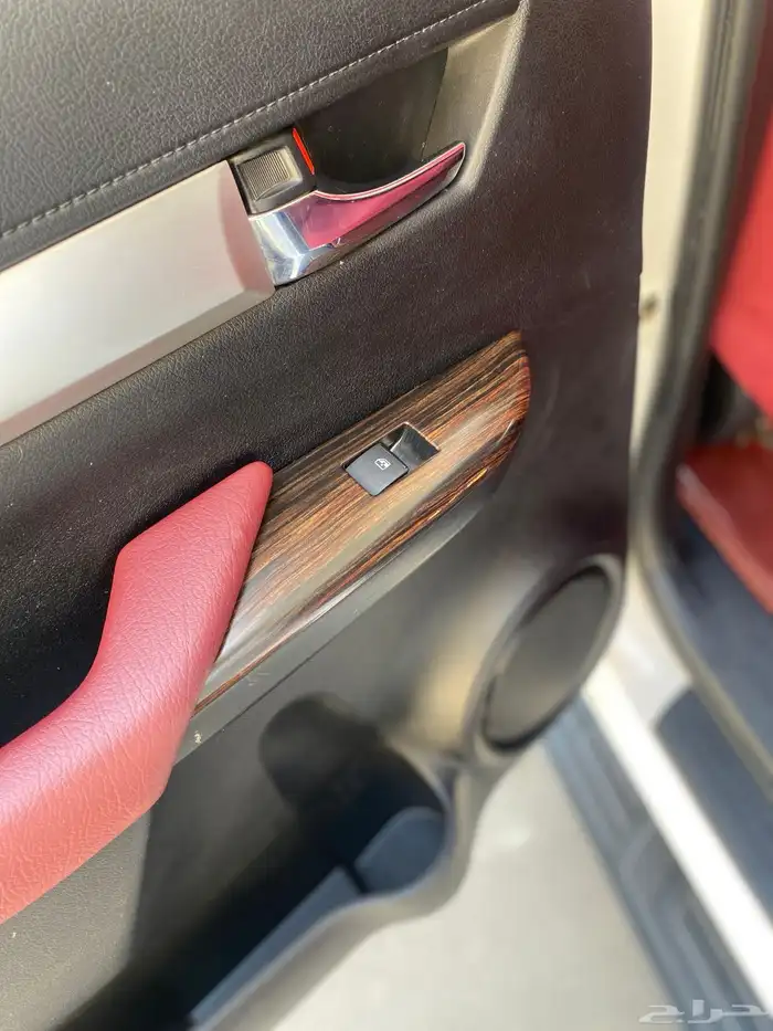 هايلوكس 2016 تم البيع 18