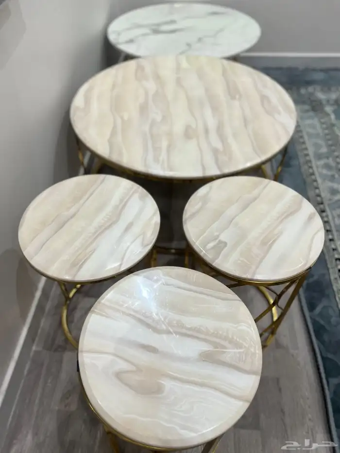 طاولة تقديم 0