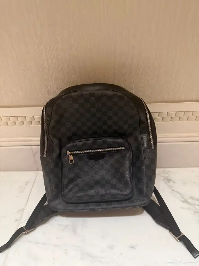 شنطة ظهر لويفيتون LV 0