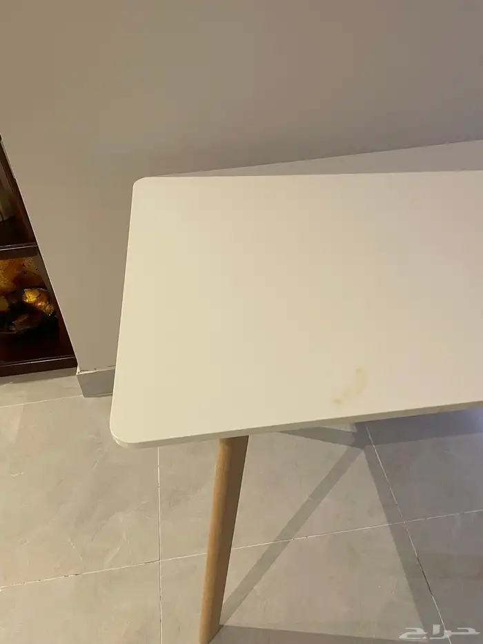 طاولة طعام 2