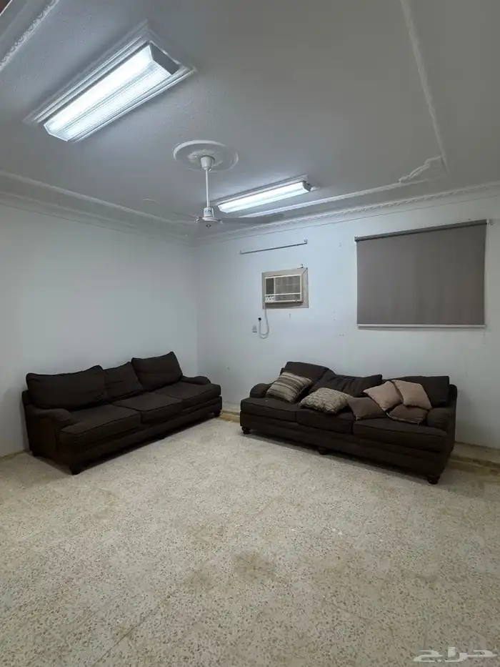 كنب كبير بني 0