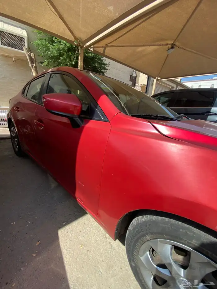 مازدا 3 2015 حالة ممتازة للبيع 1