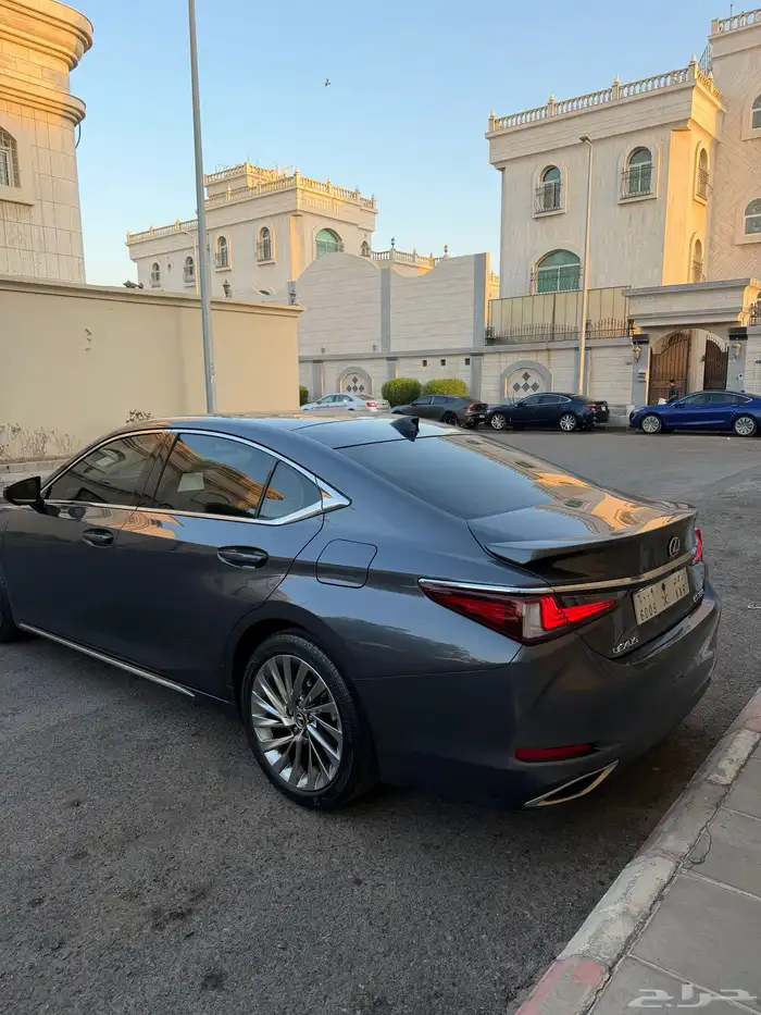 لكزس ES350 سعودي CC 11
