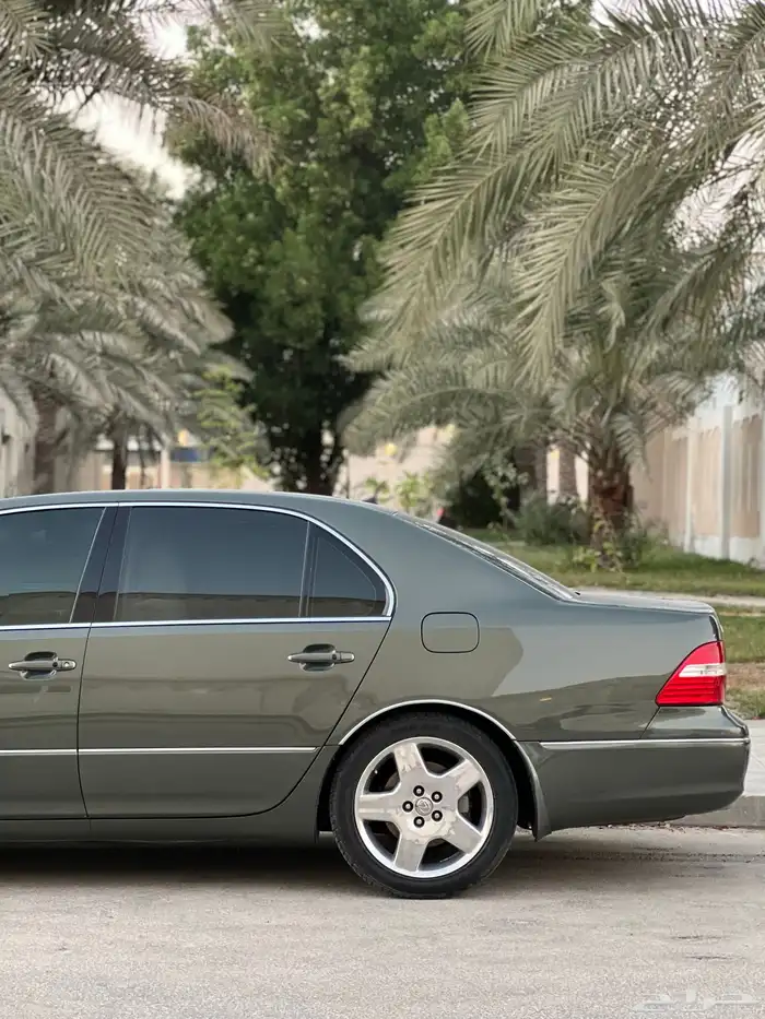 لكزس LS430 موديل 2004 3
