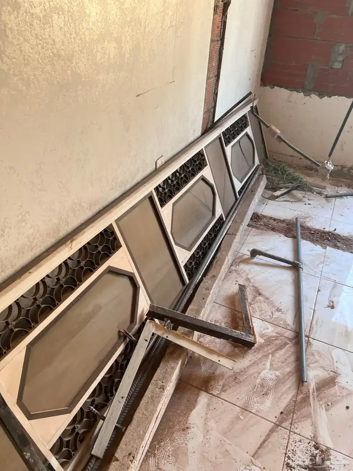 المنيوم للبيع مستعمل حق شبابيك مساحات كبيرة 1