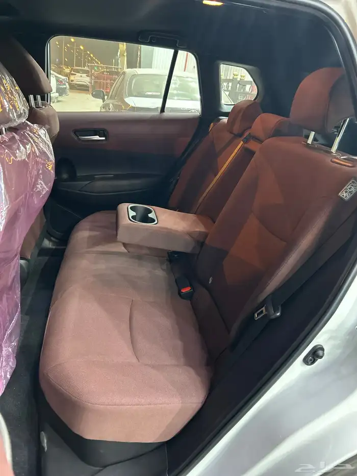 تويوتا كورولا كروس نص فل فتحه 2024هايبرد 98900 شامل الضريبة 14