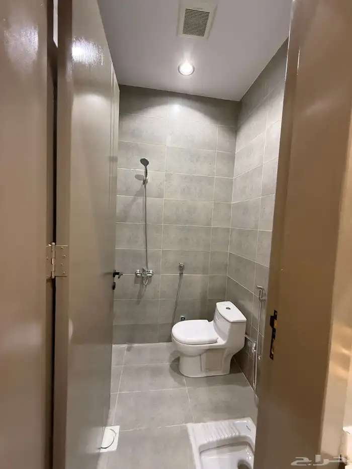 للبيع شقق سكنية بمداخل مستقله بحوش بسعر مناسب 520 الف 12