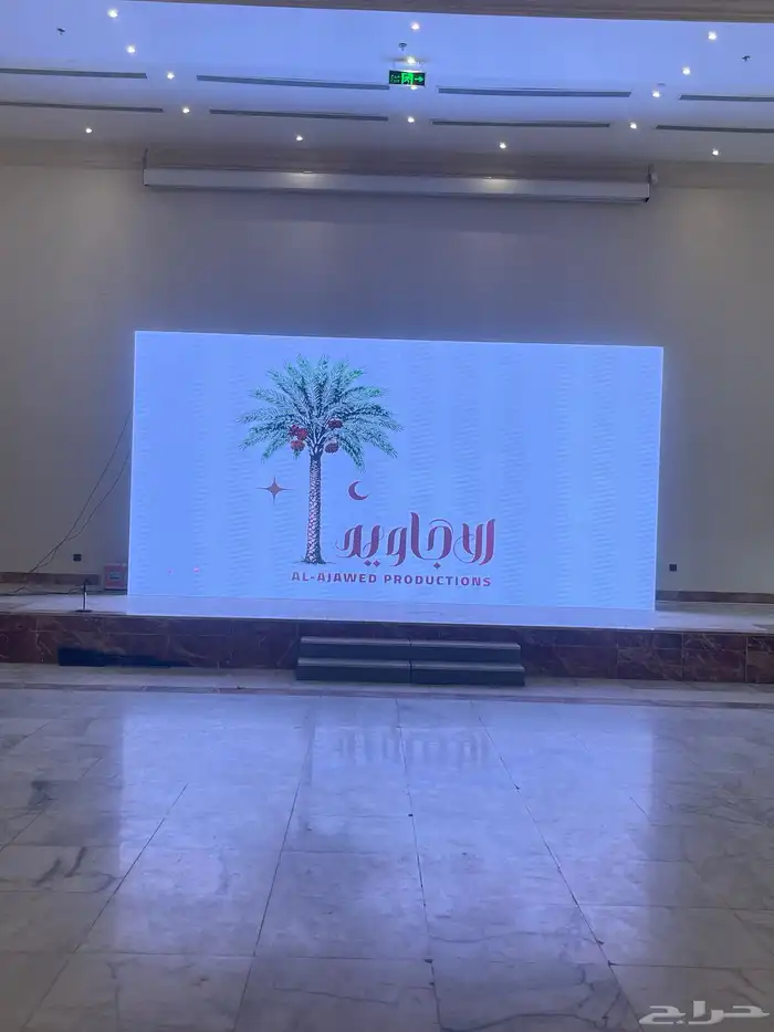 شاشات عملاقة. تراسات مسارح إضاءات اسعار مرضيه للجميع 2