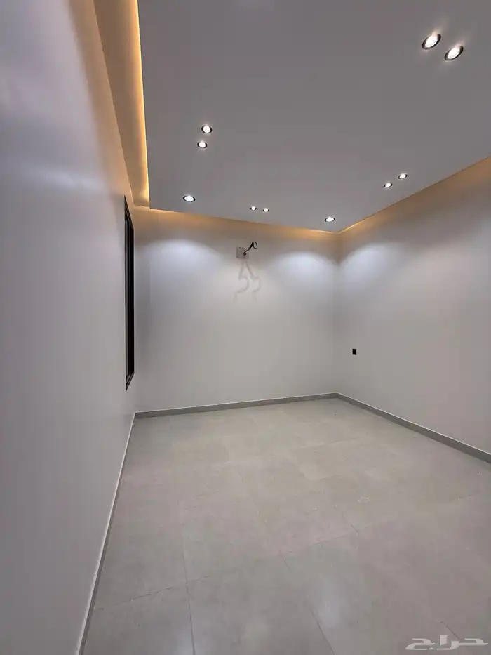 للبيع شقق سكنية بمداخل مستقله بحوش بسعر مناسب 520 الف 18