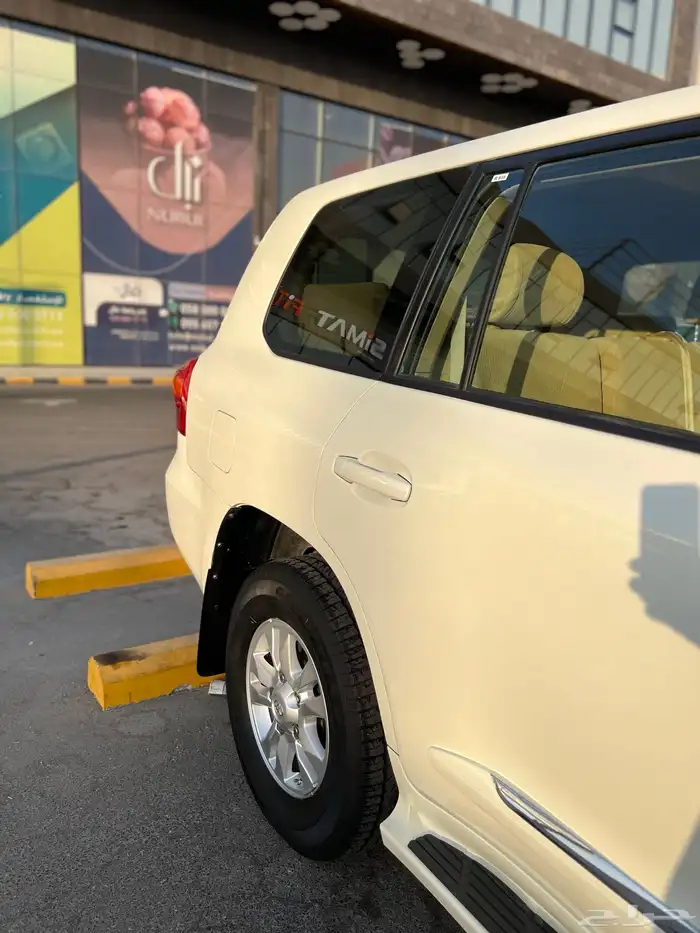 لاندكروزر 2012 GXR 3