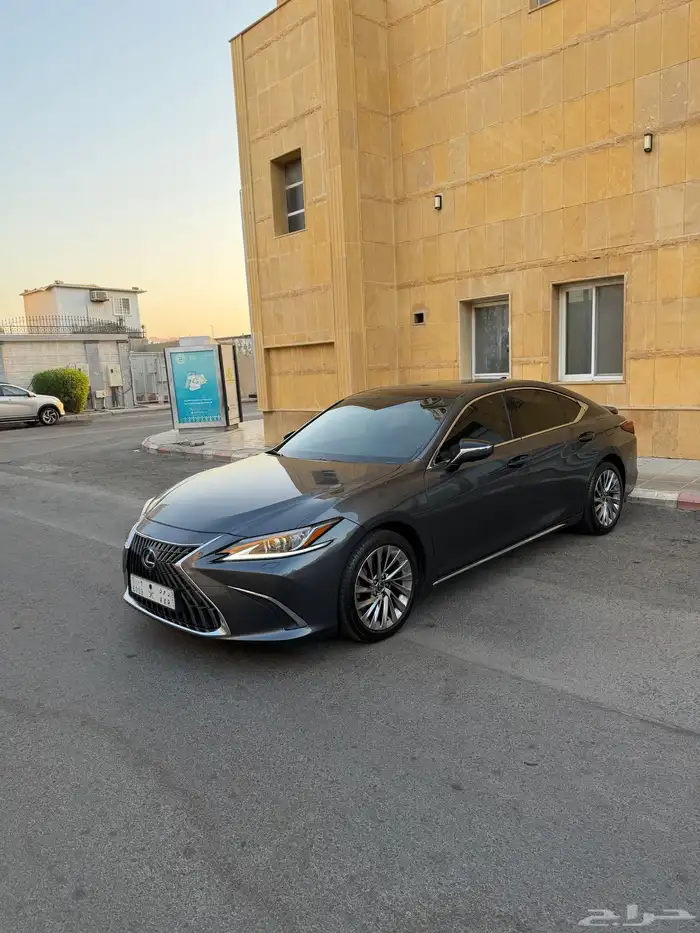 لكزس ES350 سعودي CC 3
