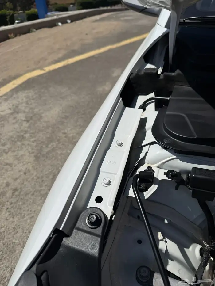 للبيع اللنترا 2020 بدي شرط 5