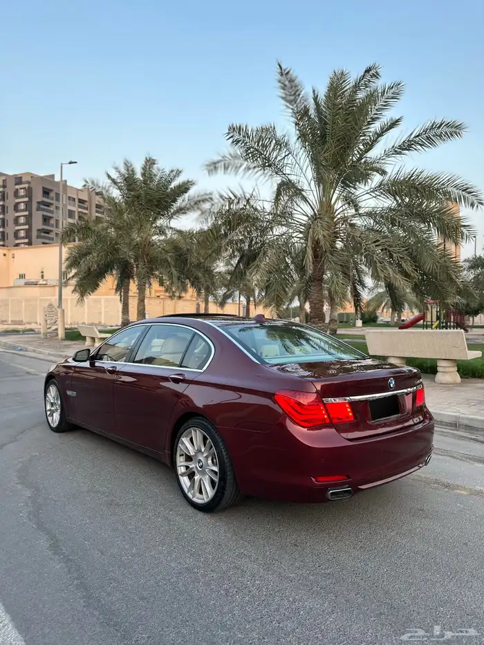 بي ام دبليو الفئة السابعة 2010 0