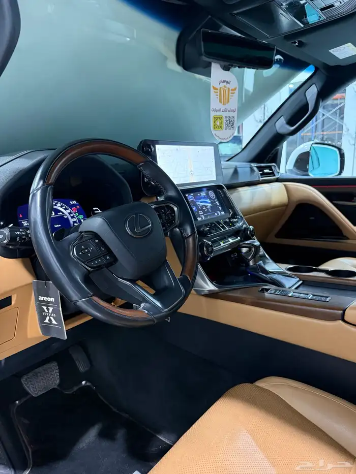 جيب لكزس للايجار 13