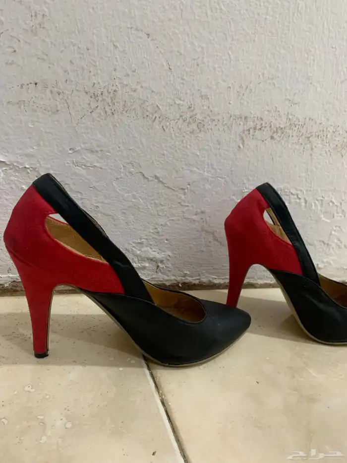 اثنين كعوب مستخدمه 3