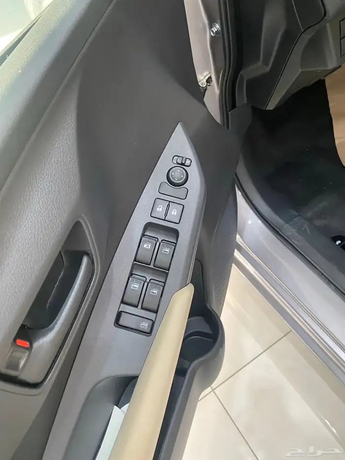 متوفر تويوتا ياريس واي وواي بلس موديل 2026 4