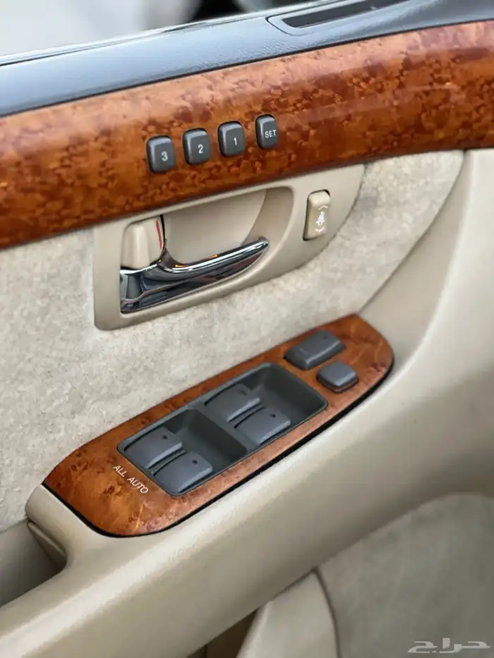 لكزس LS430 موديل 2004 25