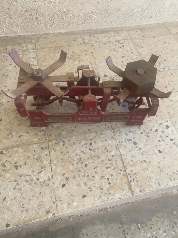 ميزان قديم للبيع 0