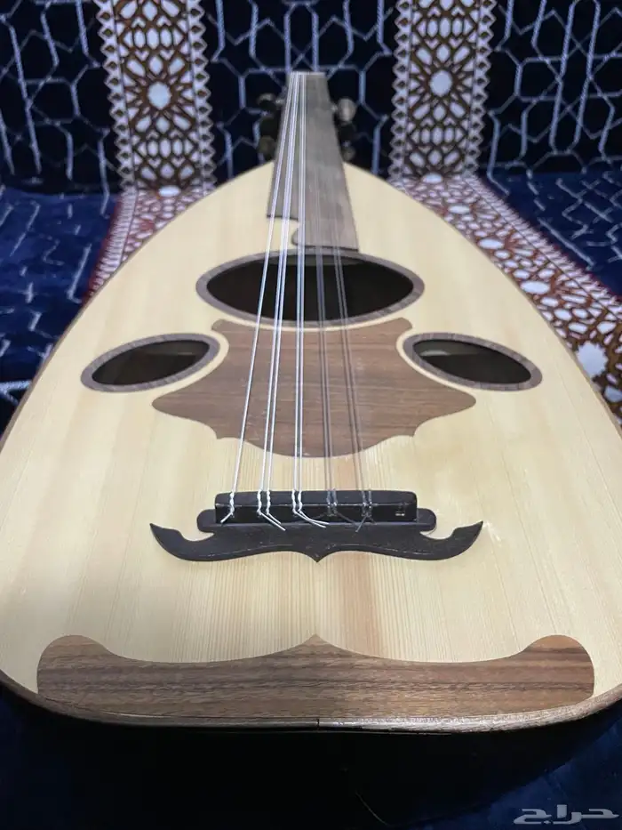 عود موسيقي 2