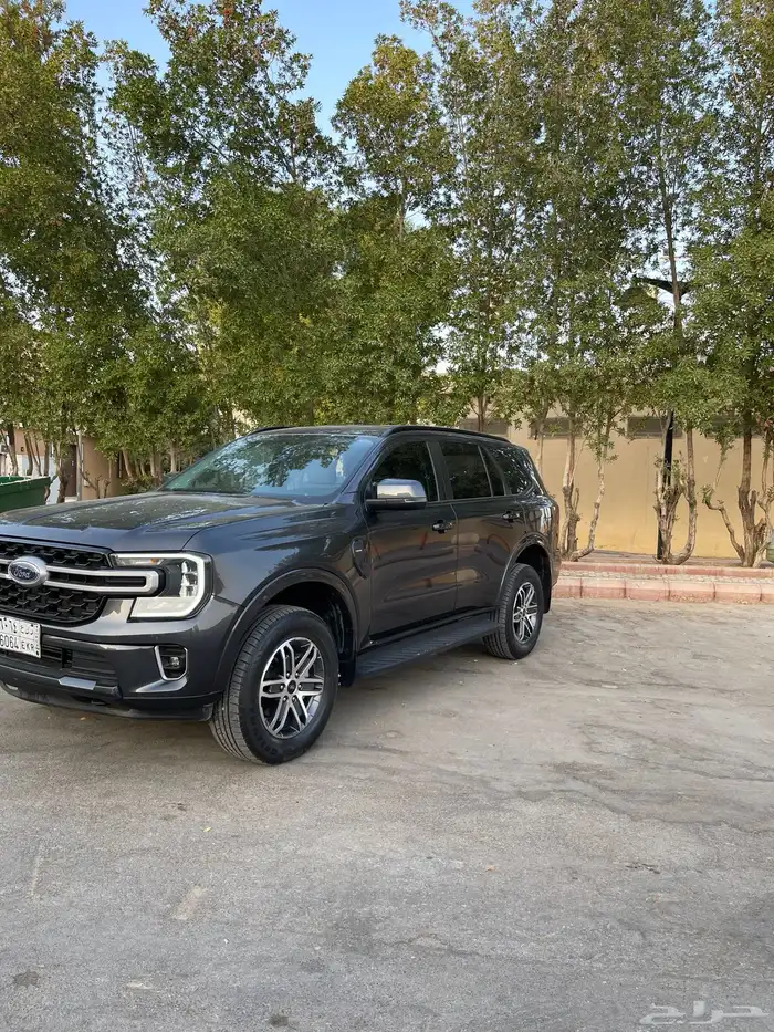 فورد ايفرست 9