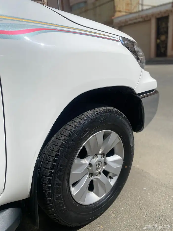 هايلوكس 2016 تم البيع 10