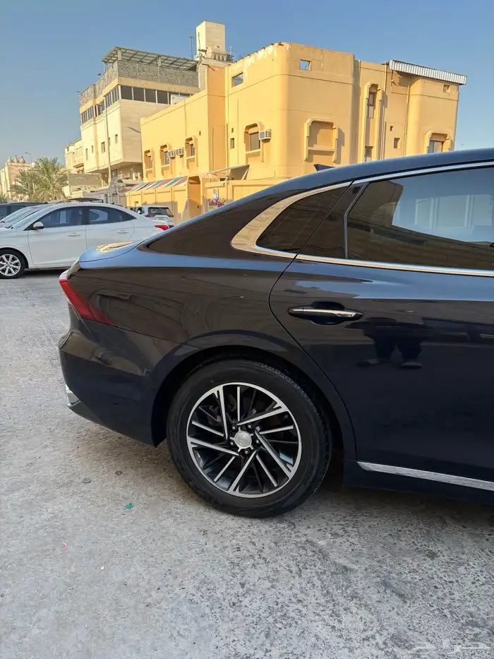 للبيع أزيرا 2022 بدي وكاله حجم المكينه 2.5 4