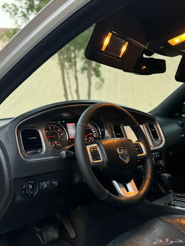 دودج تشارجر RT 2012 40