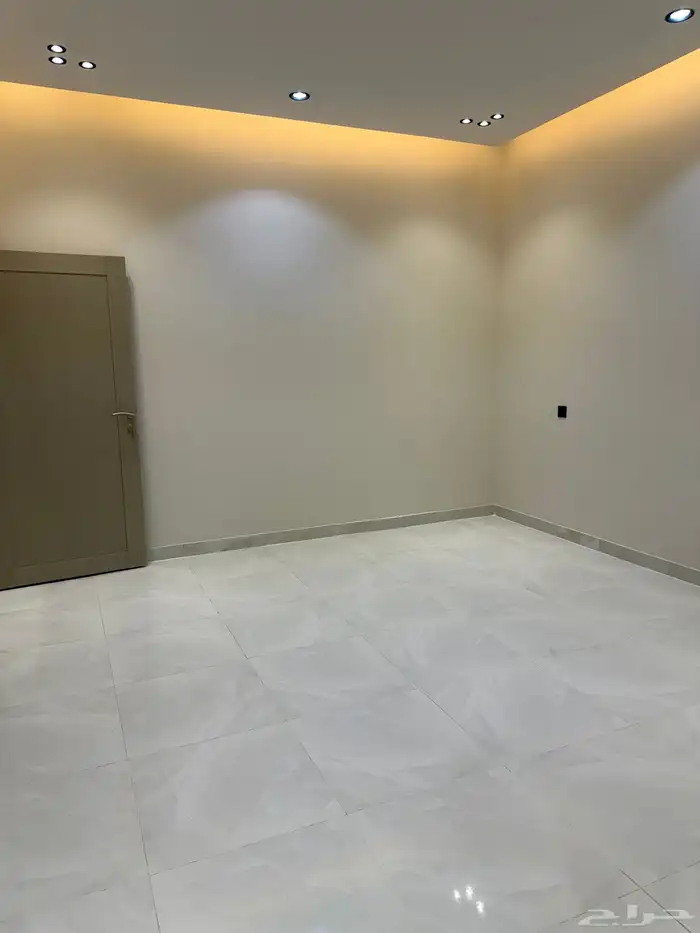 فلا روف ارضيه للبيع حي الرابيه تبوك 700 الف 7