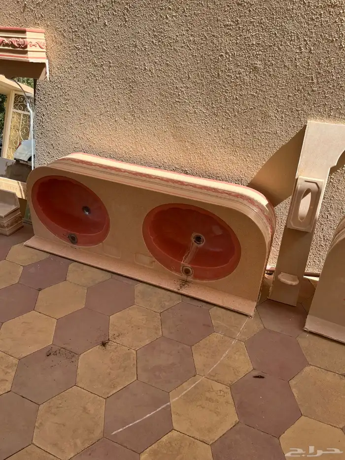 ادوات سباكه منوعه شبه جديده 3