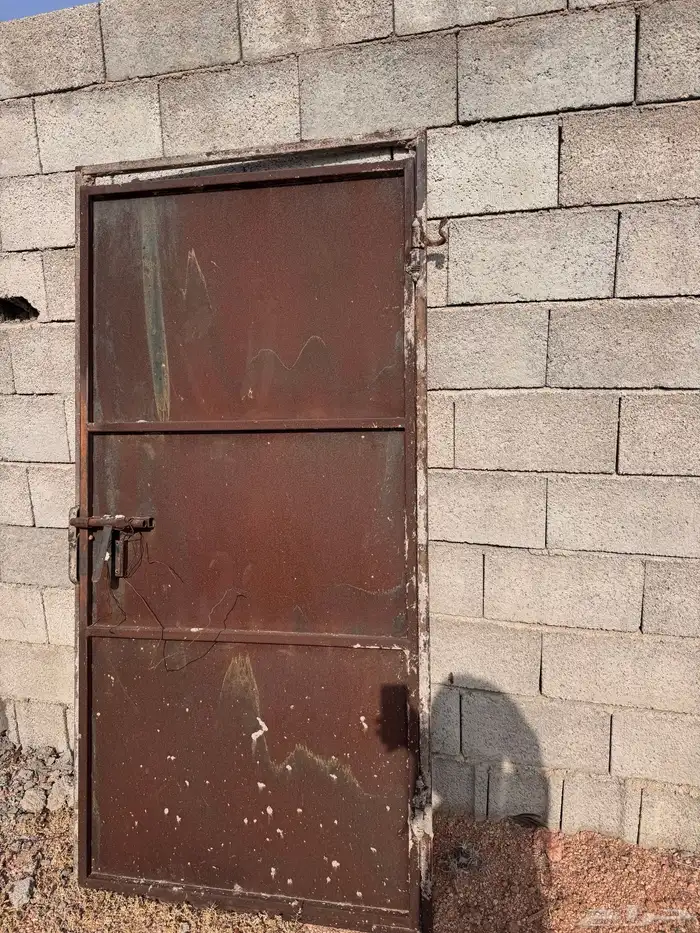 سلم درج دربزين درج حديد وباب حديد 2