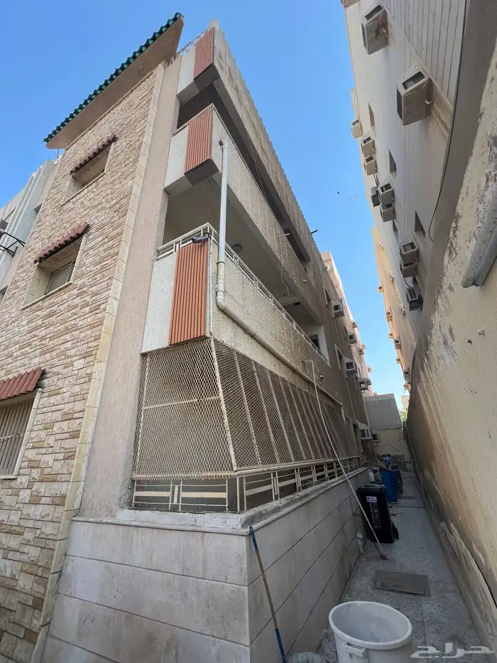 عمارة سكنية استثمارية للبيع جده حي مشرفة 1