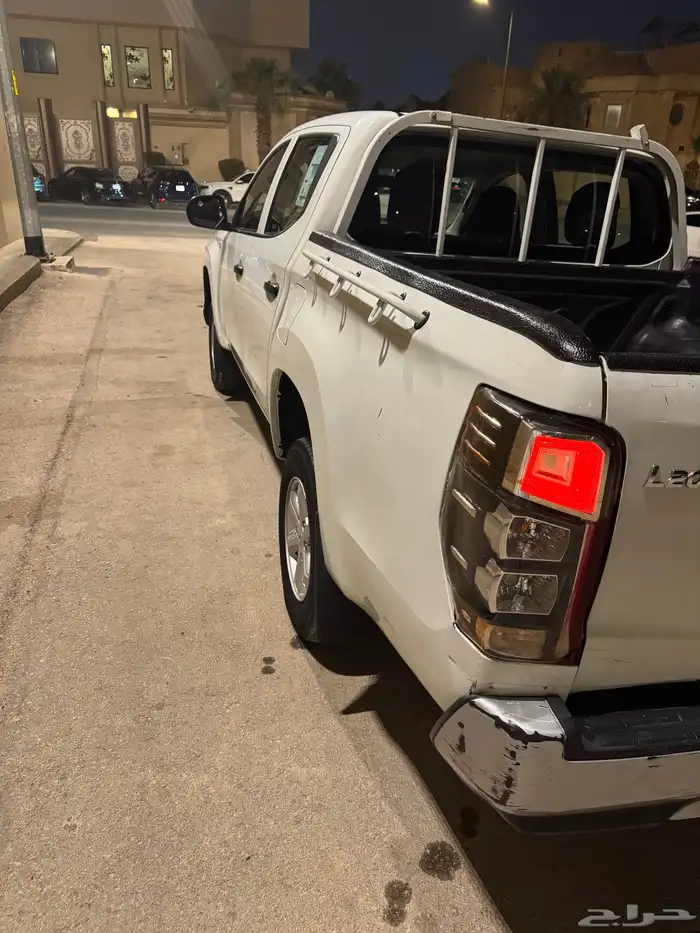 2020 ميتسوبيشي L200 1