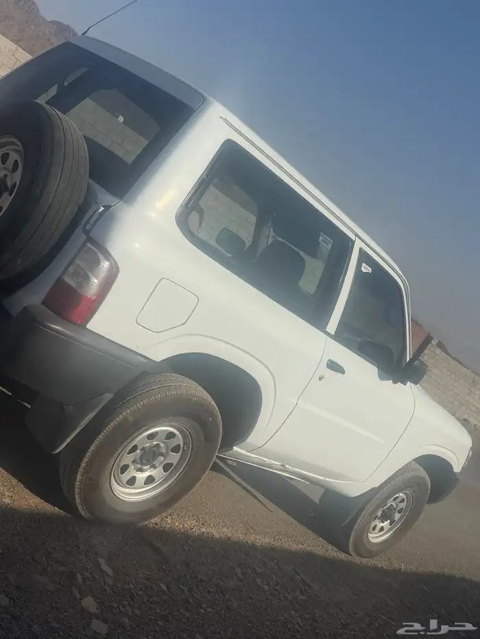 جيب ربع نيسان 3