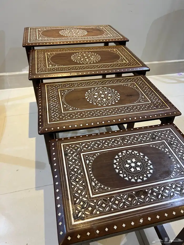 طاولات خشب 3