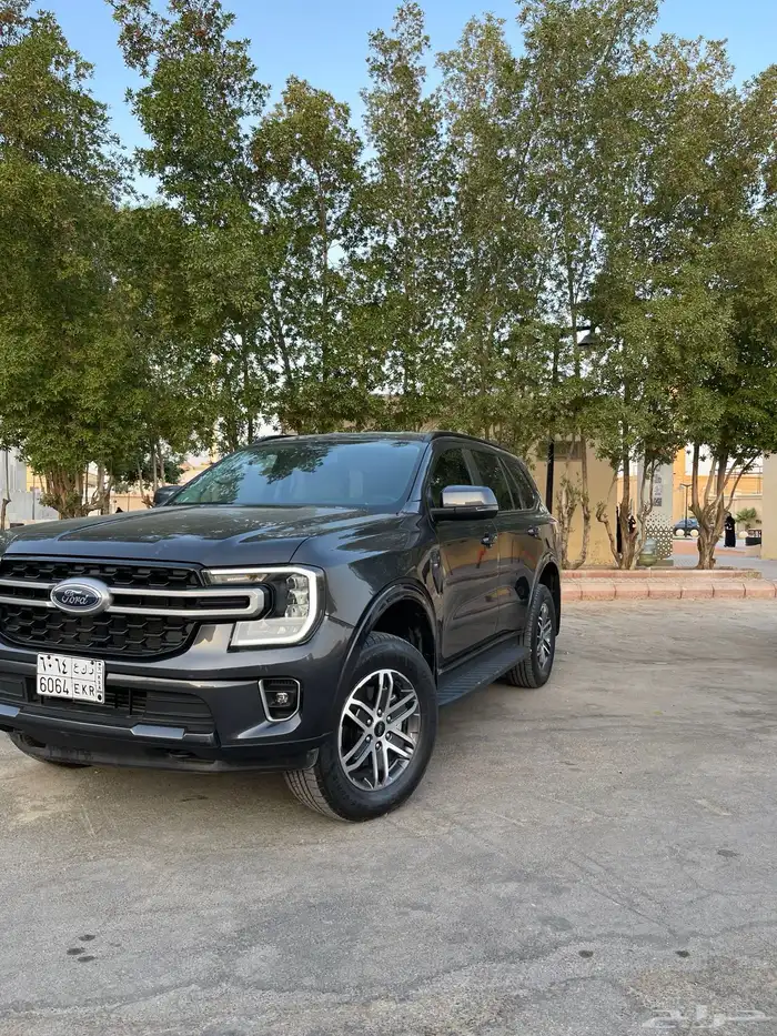 فورد ايفرست 32