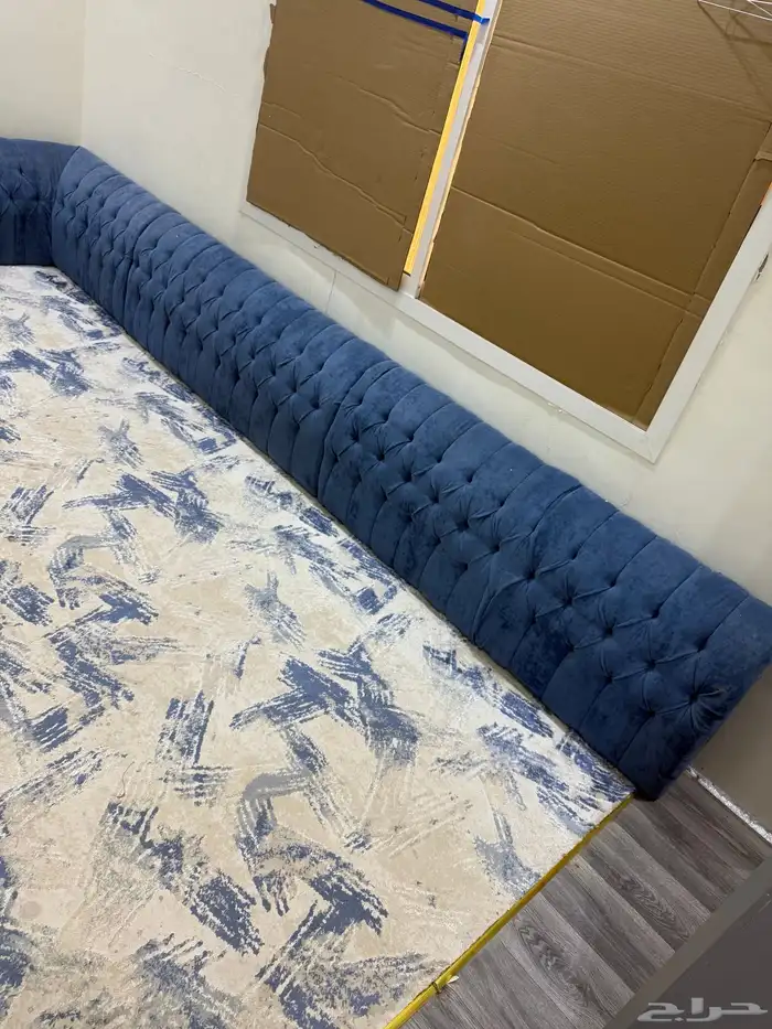 للبيع مجلس 0