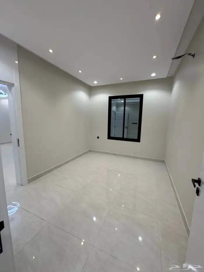 للبيع شقق تمليك أرضي بالمحاله تشطيب vip 550 الف 7