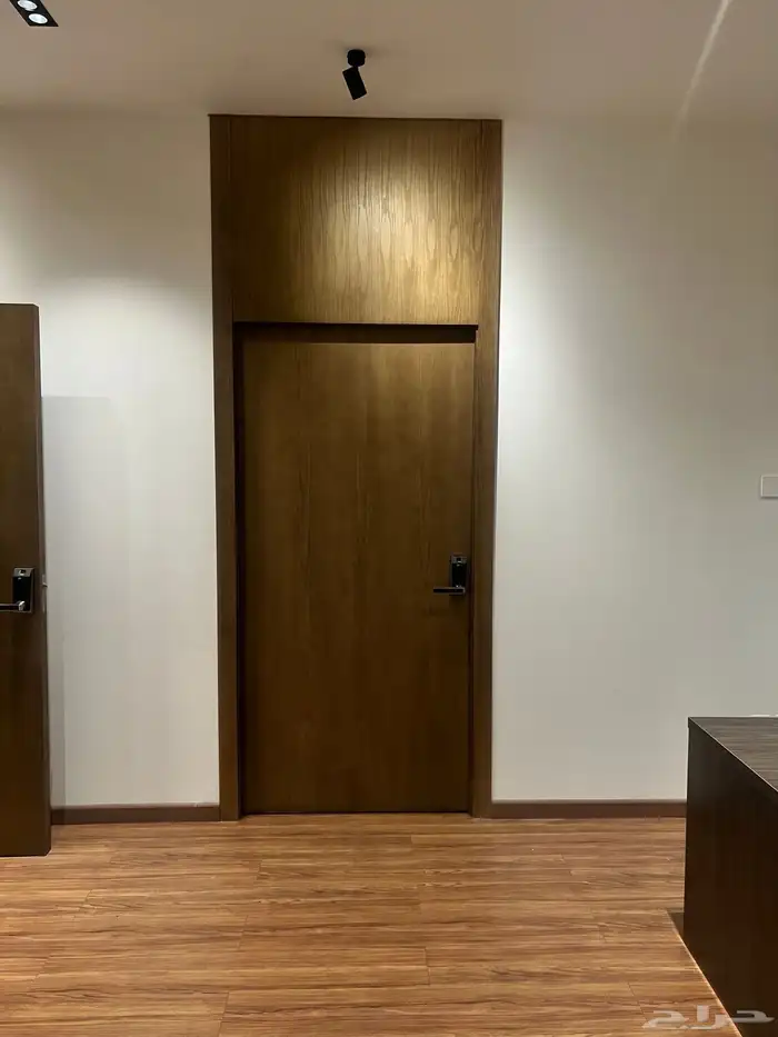 تفصيل وتوريد ابواب خشب وابواب WPC 6