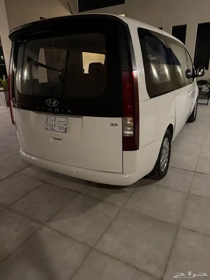 هونداي ستاريا 2